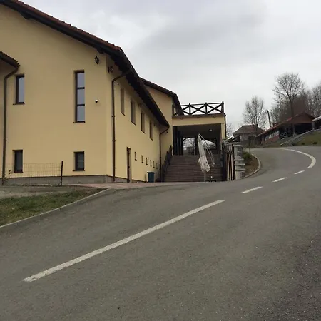Pensiunea Emris Guest house Spatac